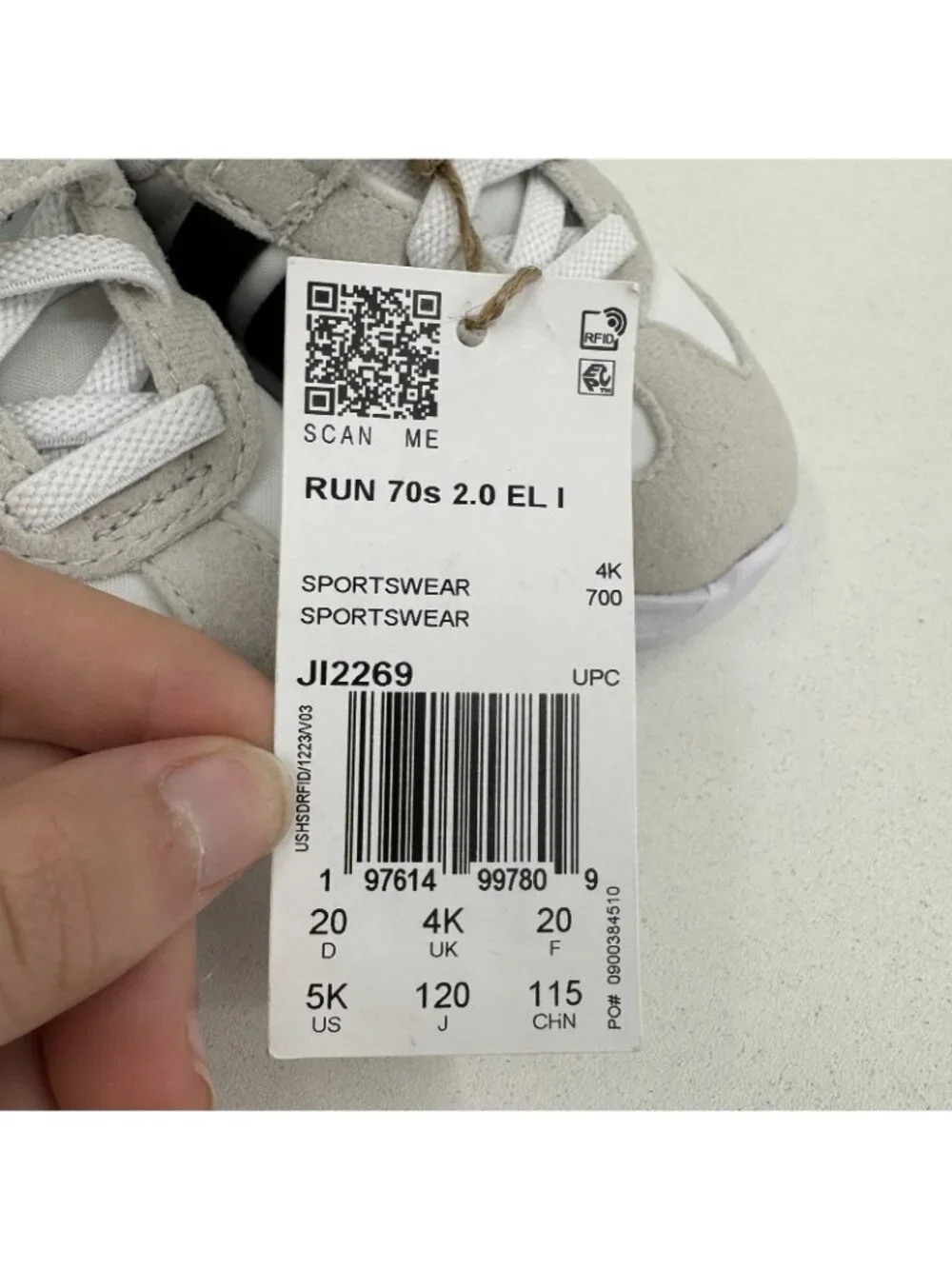 Adidas Infant Girl's Run 70s 2.0 Running Shoes Hook & Loop size 5K White/Black